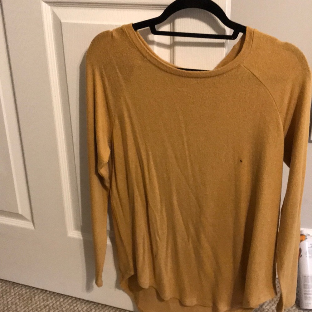 American Eagle Long Sleeve T
